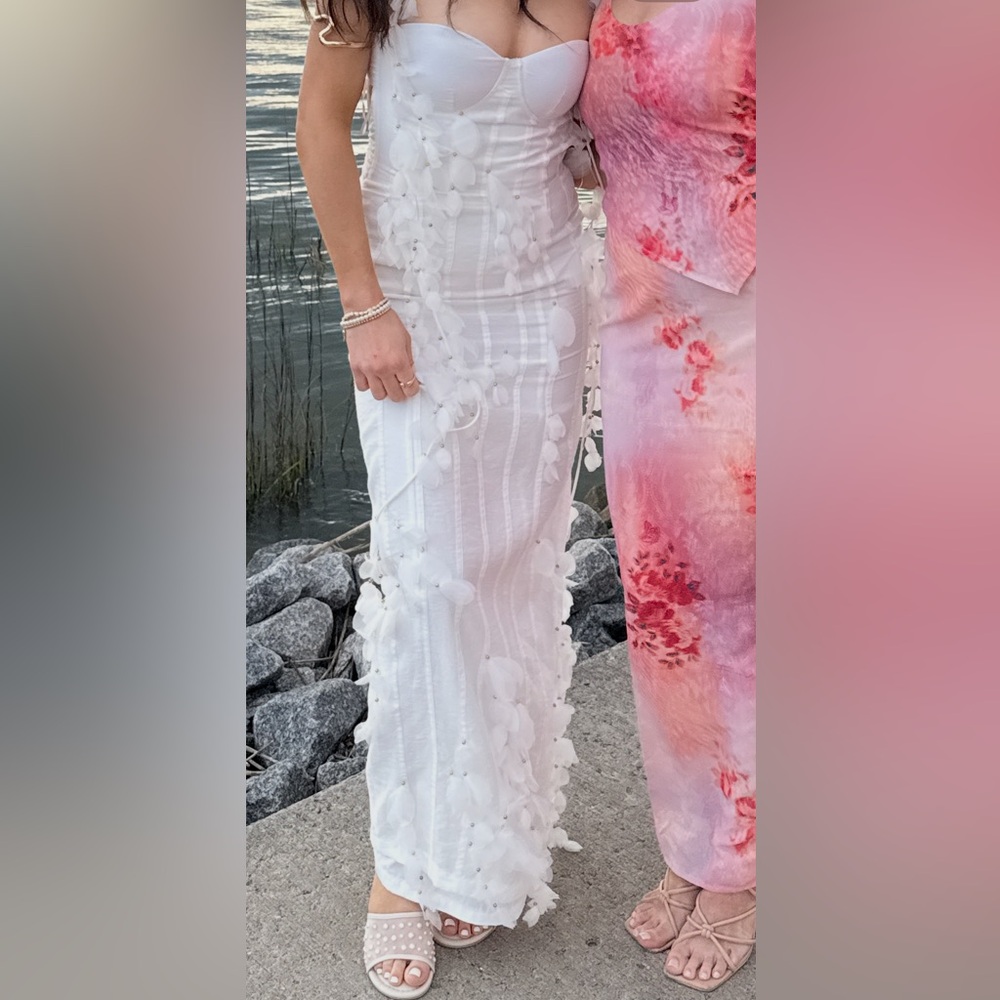 Heiress Beverly Hills White Petal dress